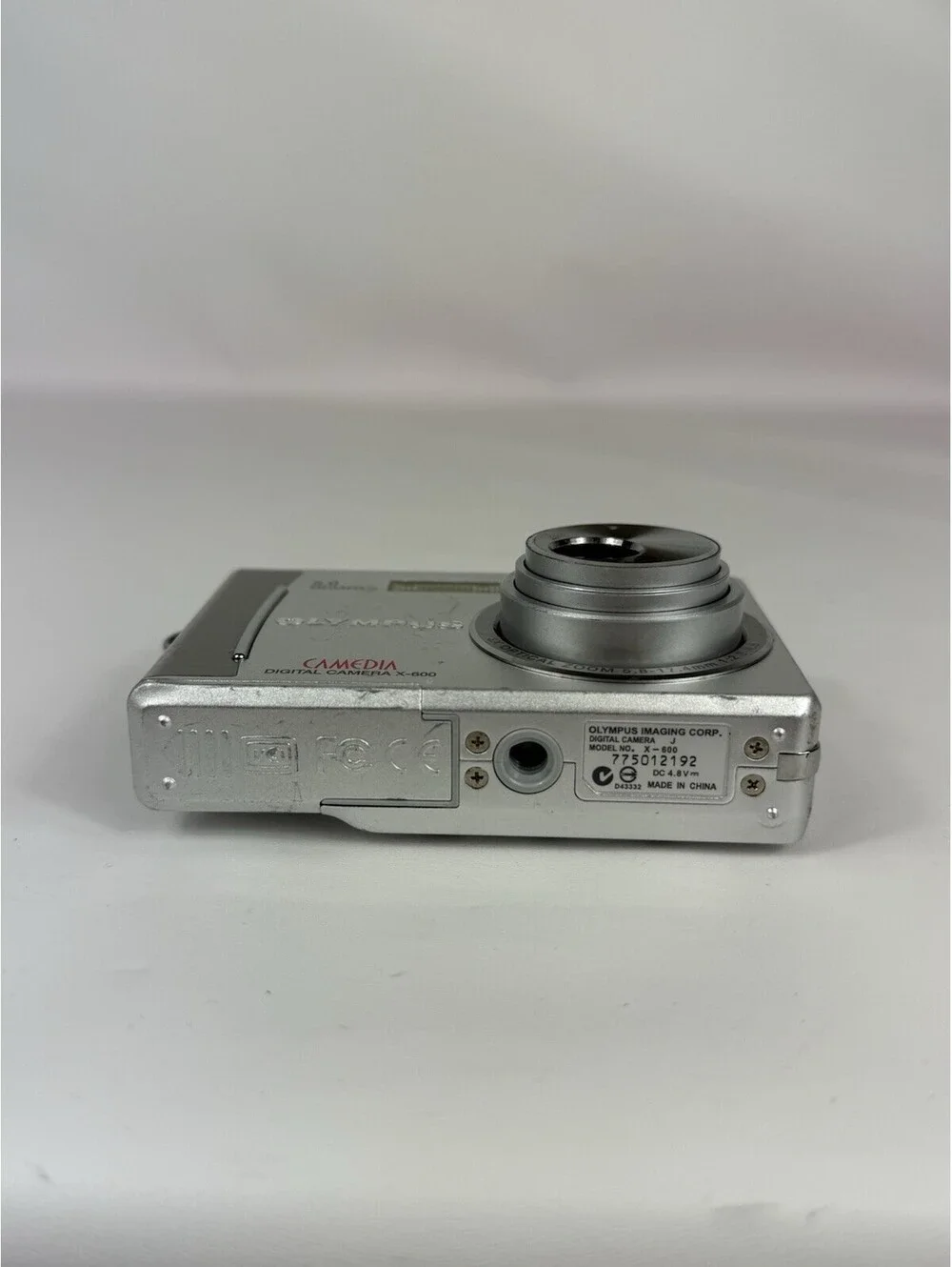 Olympus CAMEDIA X-600 5 Megapixels Digital Camera NOT TESTED No Charger Or Batt.